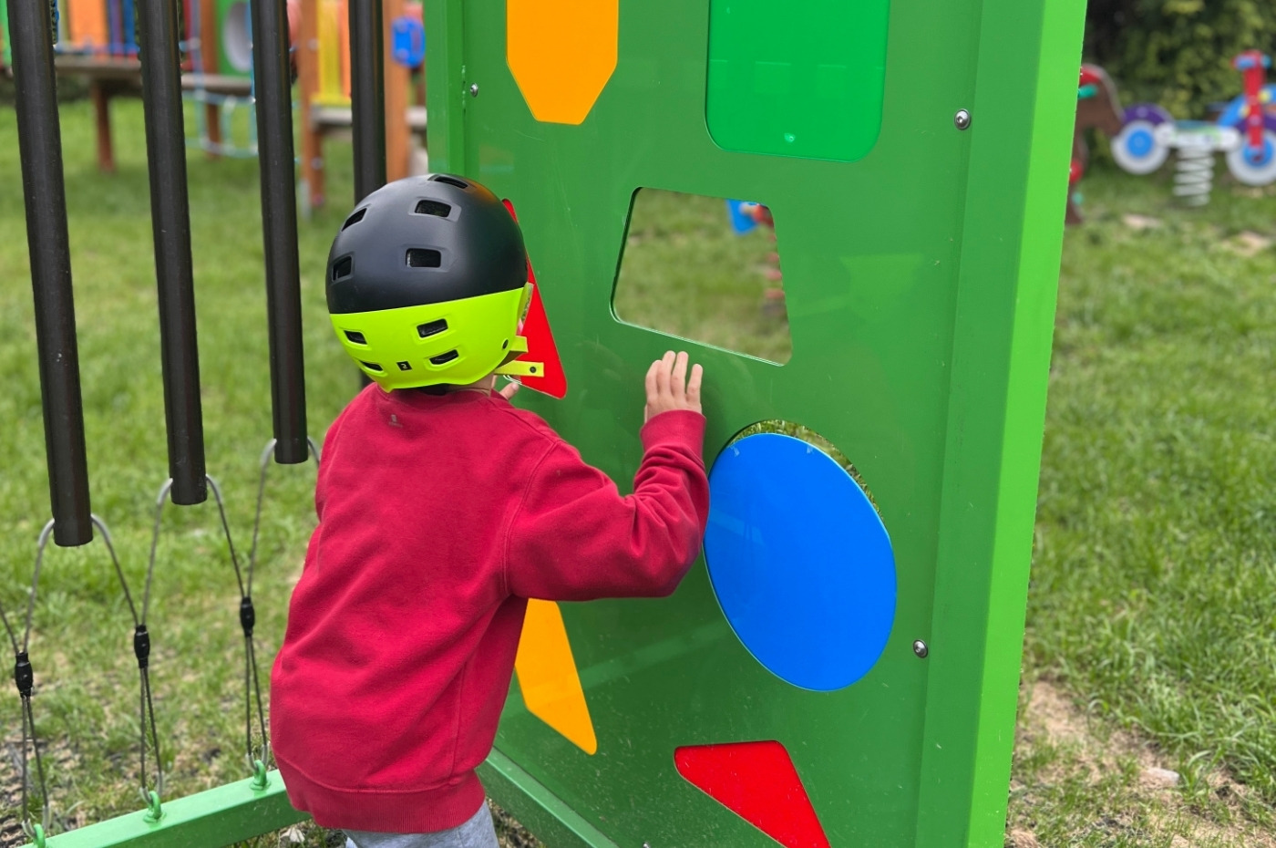 Panel muzyczno-sensoryczny w akcji - zdjęcie 2