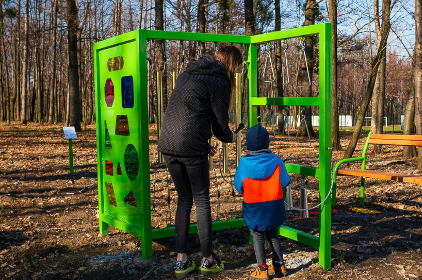 Panel muzyczno-sensoryczny w akcji - zdjęcie 3
