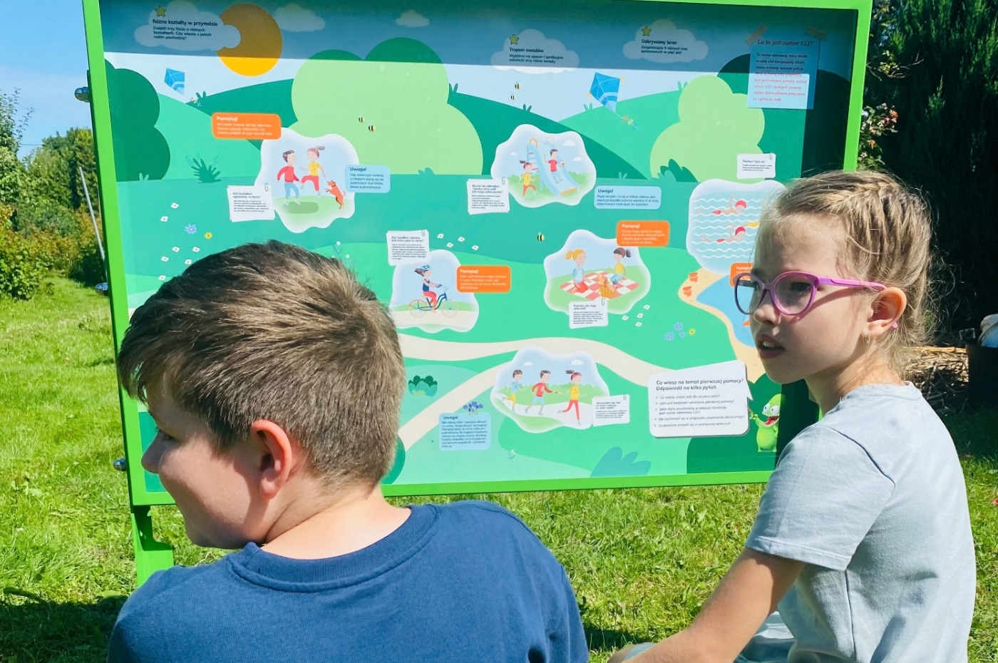 Tablica edukacyjna jednostronna - Pierwsza pomoc w akcji - zdjęcie 1